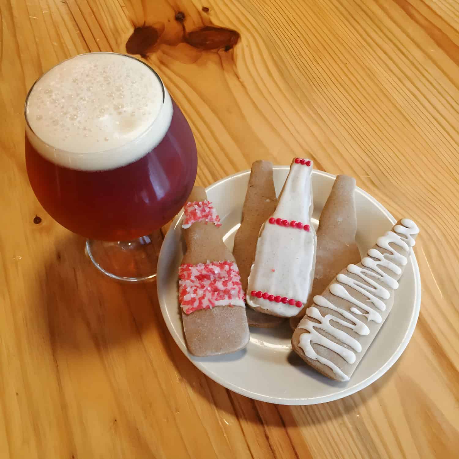 Holiday Ale and Gingerbread Cookies